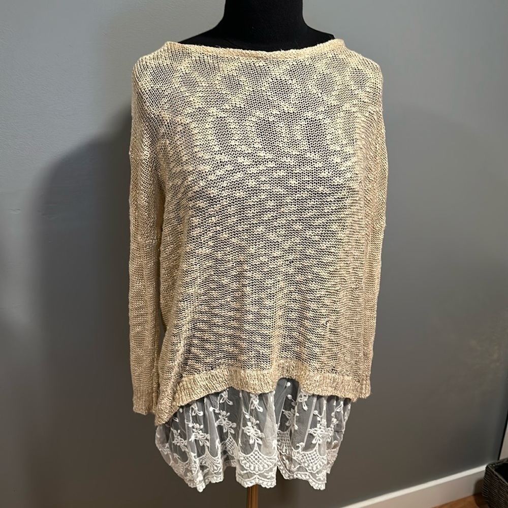 🔥Umgee USA 🌸 cold shoulder layered lace knit sweater Sm